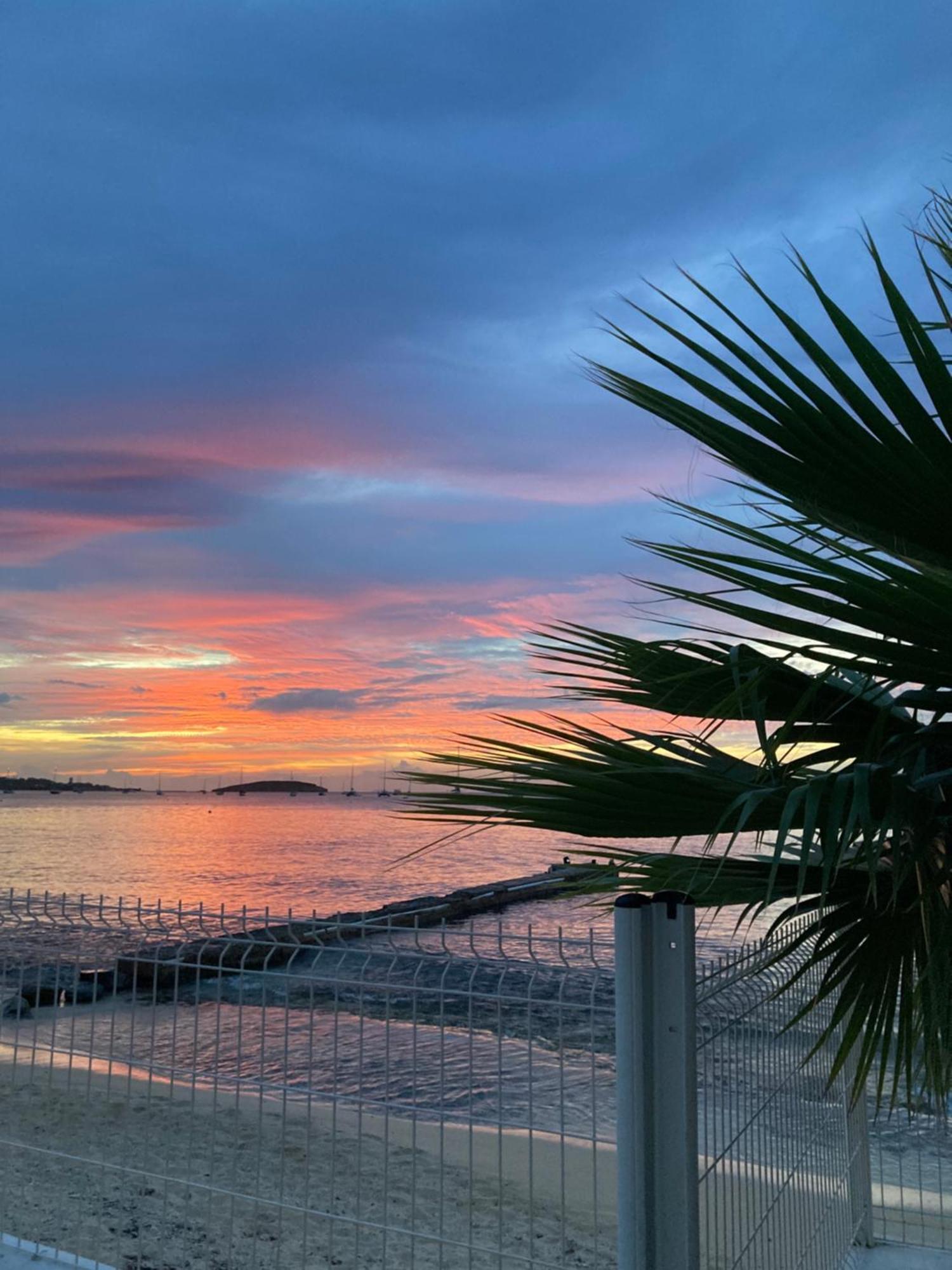 Appartement Pieds Dans L'Eau Vue Mer Acces Plage Et Piscine Marigot  Esterno foto